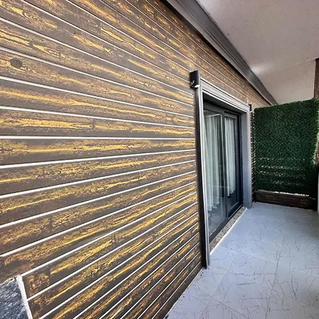 View * Φετιγιέ