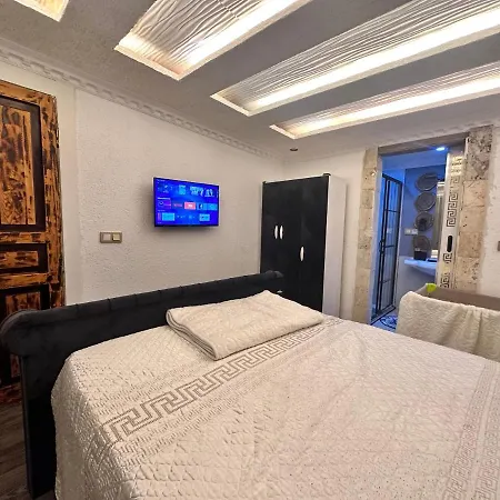 View * Φετιγιέ